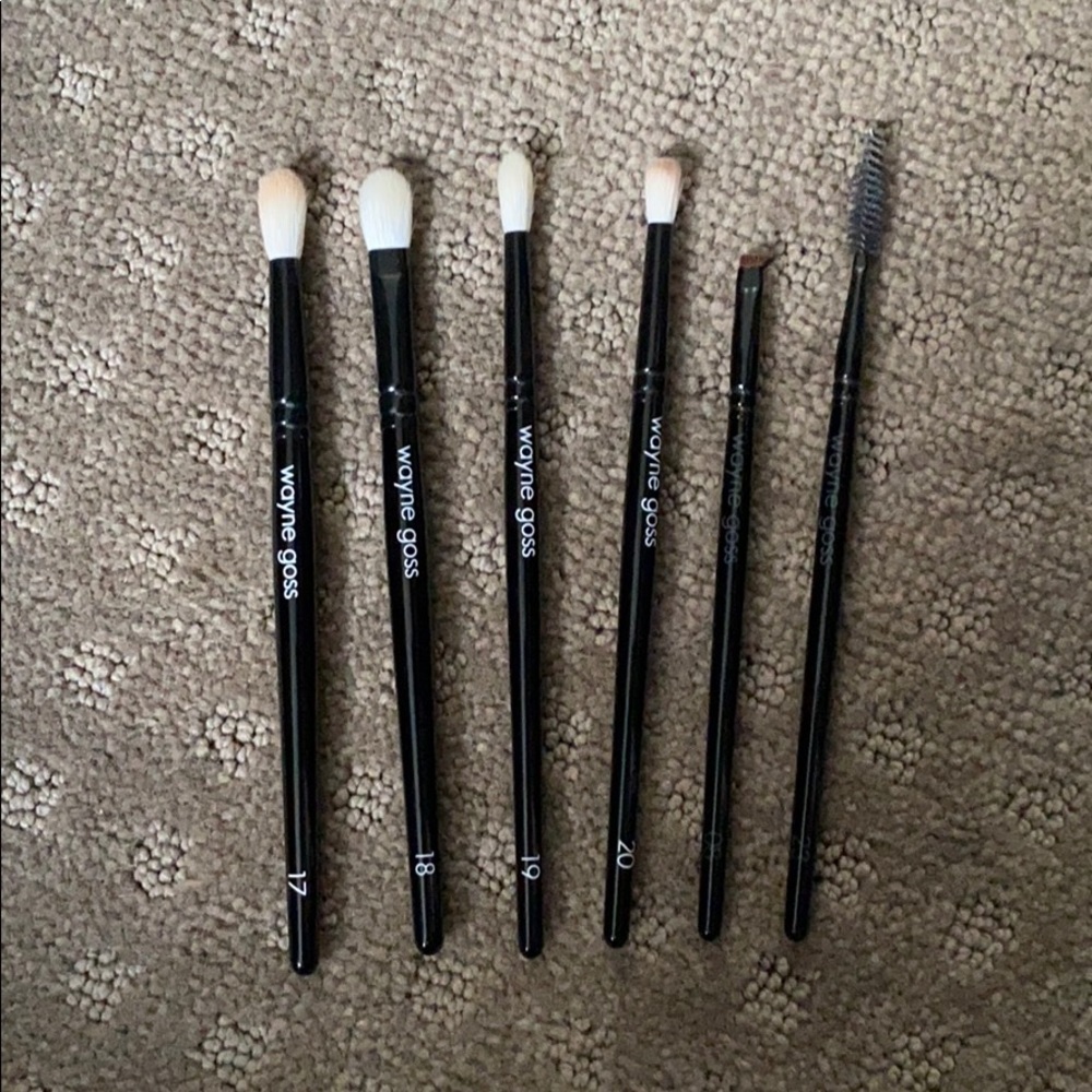 Wayne Goss Eye Brushes